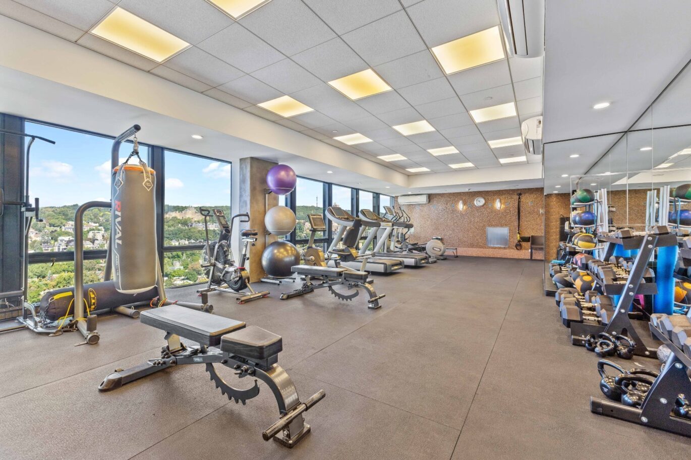 2 Rue Westmount-Square #601  Westmount (Montréal)