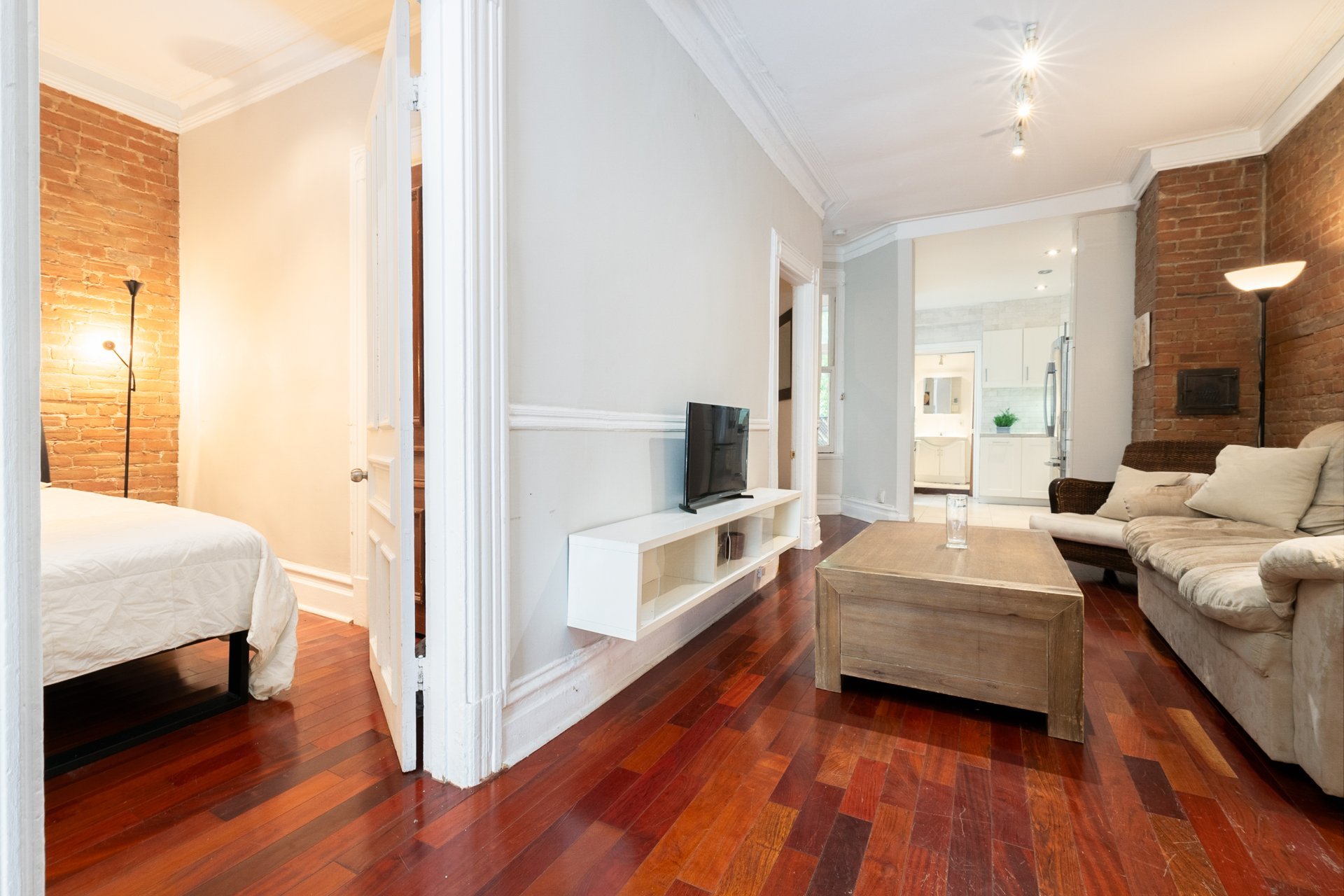 4250 - 4252 Rue Berri Montréal (Le Plateau-Mont-Royal) (Montréal) — photo 3