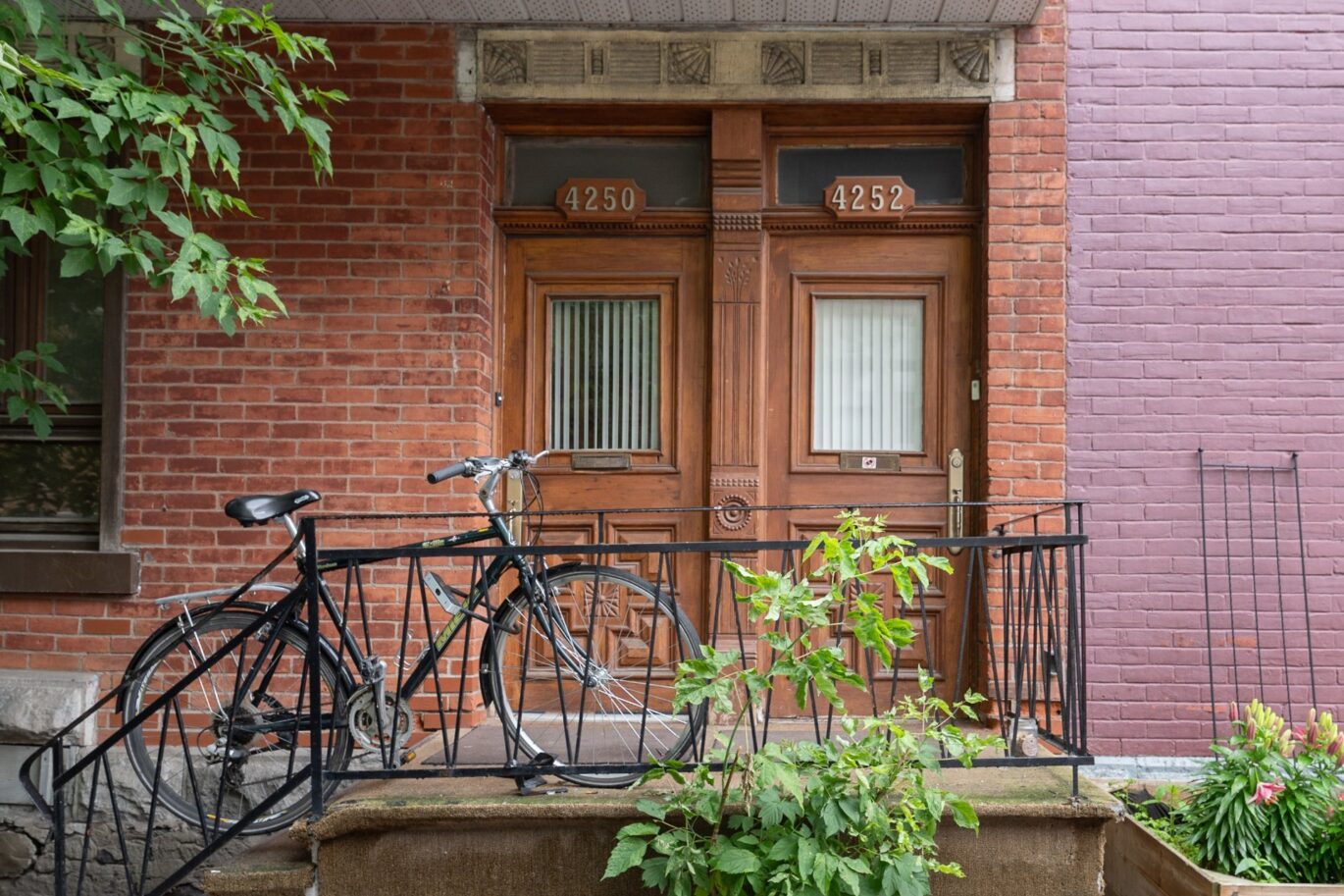 4250 – 4252 Rue Berri  Montréal (Le Plateau-Mont-Royal) (Montréal)