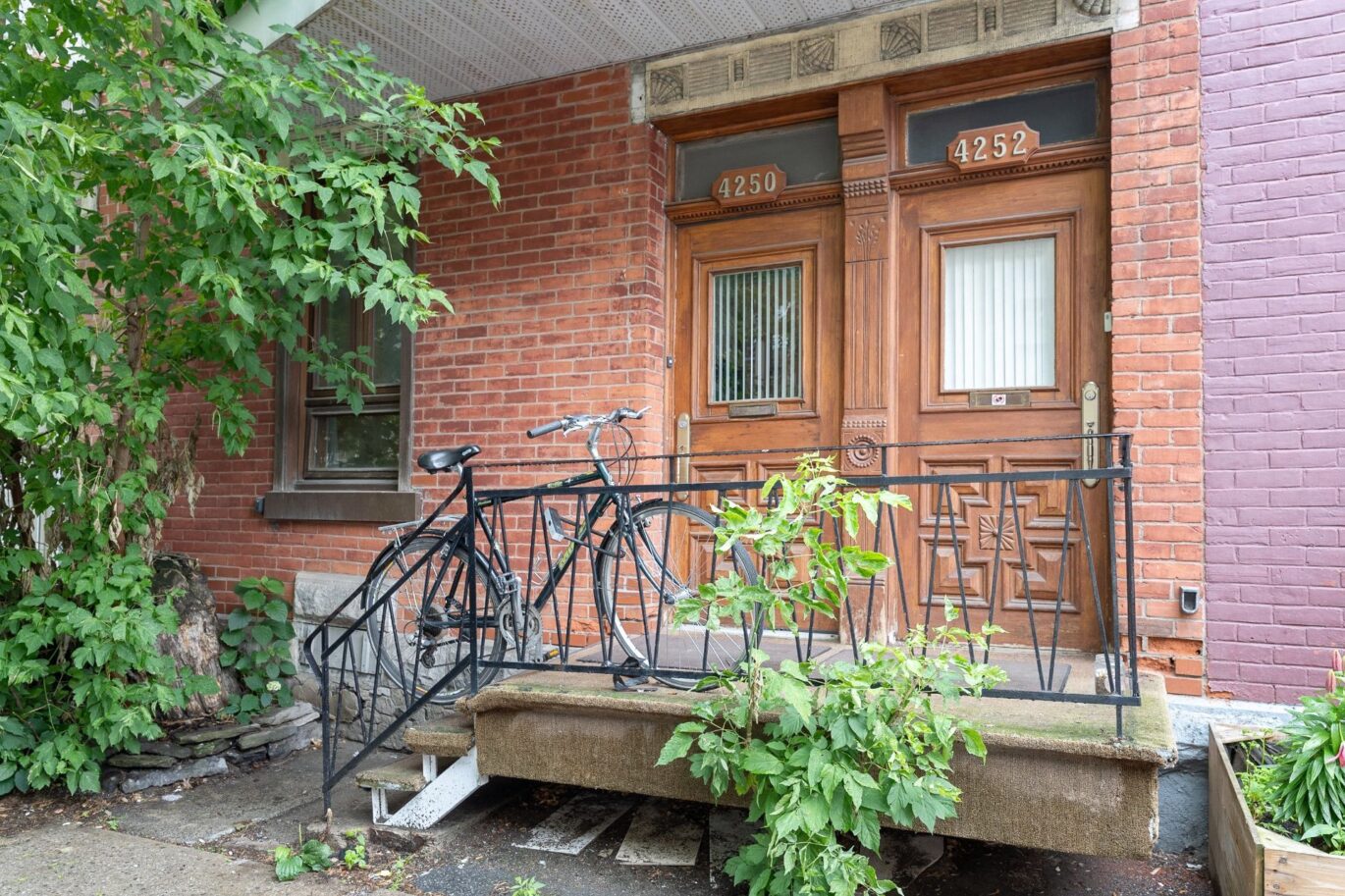 4250 – 4252 Rue Berri  Montréal (Le Plateau-Mont-Royal) (Montréal)