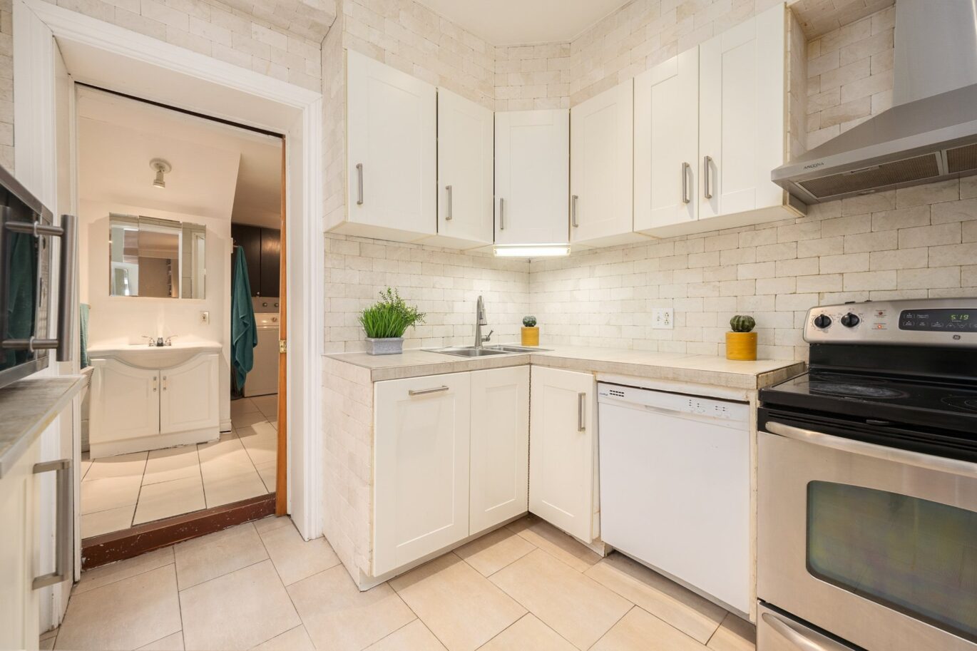 4250 – 4252 Rue Berri  Montréal (Le Plateau-Mont-Royal) (Montréal)