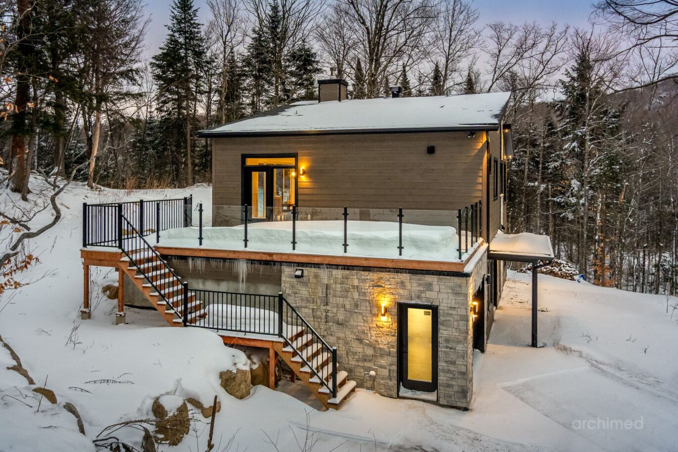 85 Ch. des Faucons  Mont-Blanc (Laurentides)