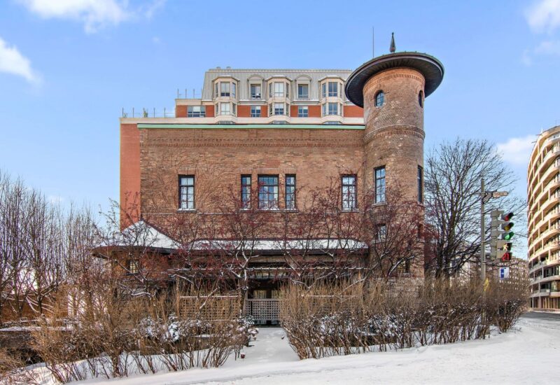 680 Av. Victoria  Westmount (Montréal)