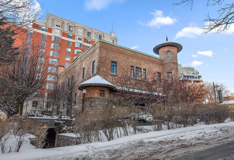 680 Av. Victoria  Westmount (Montréal)