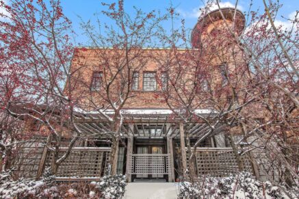 680 Av. Victoria  Westmount (Montréal)