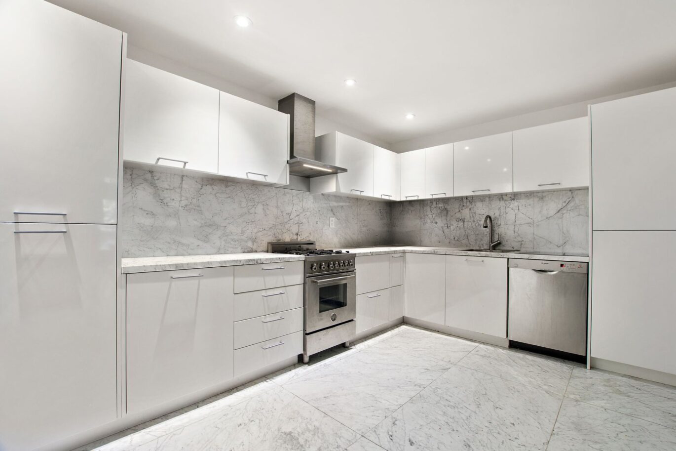 680 Av. Victoria  Westmount (Montréal)