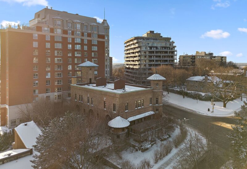 680 Av. Victoria  Westmount (Montréal)