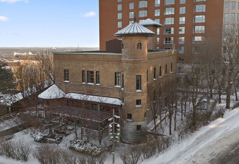 680 Av. Victoria  Westmount (Montréal)