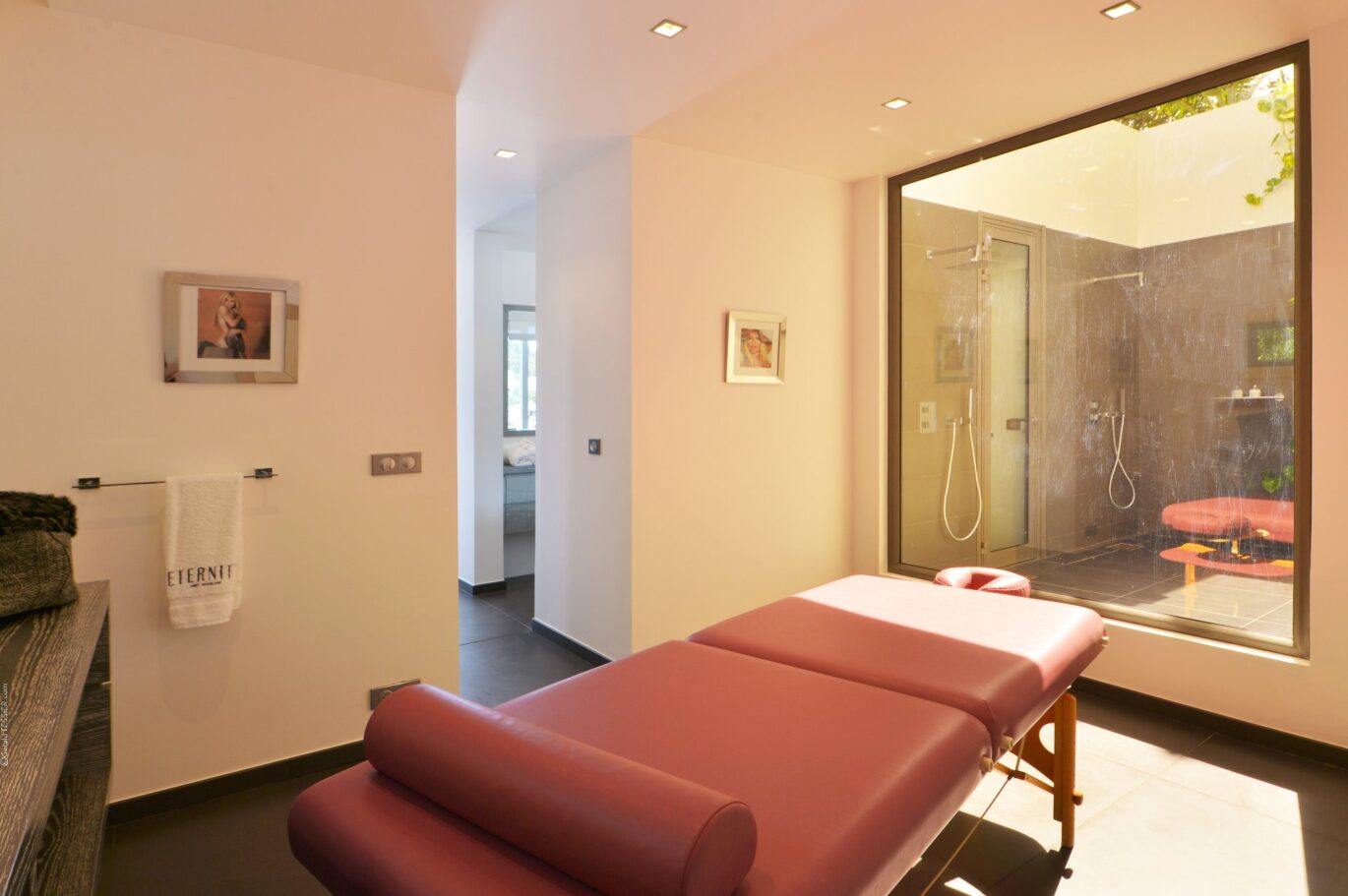 11 Rue des Flamands  Autres pays / Other countries (Autres pays)