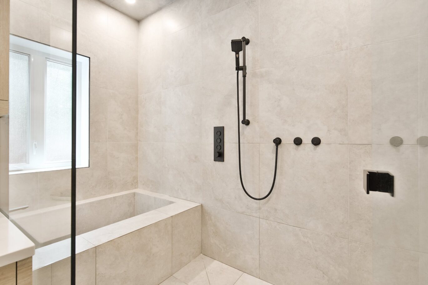 7580 Av. Querbes  Montréal (Villeray/Saint-Michel/Parc-Extension) (Montréal)