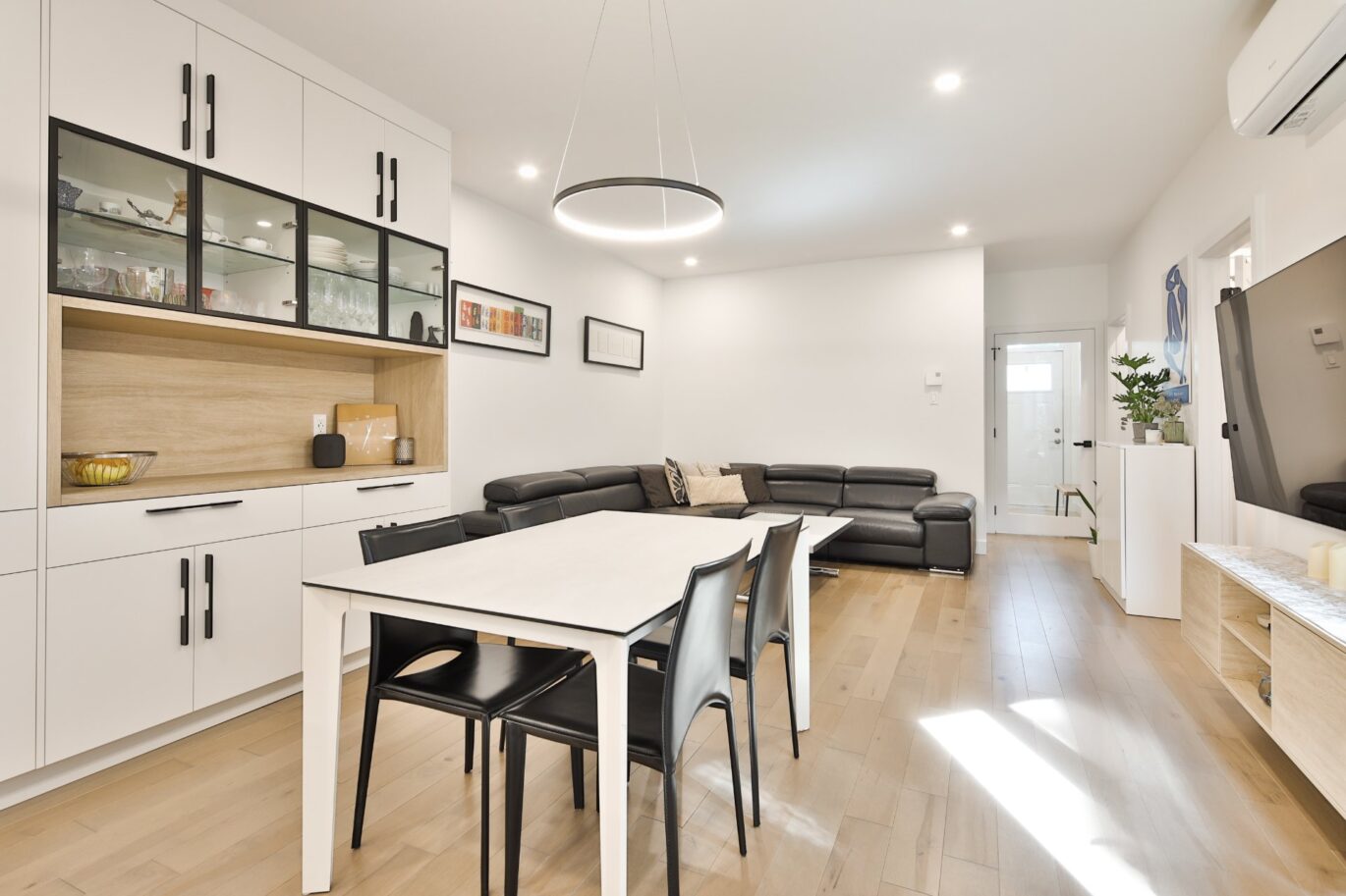 7580 Av. Querbes  Montréal (Villeray/Saint-Michel/Parc-Extension) (Montréal)