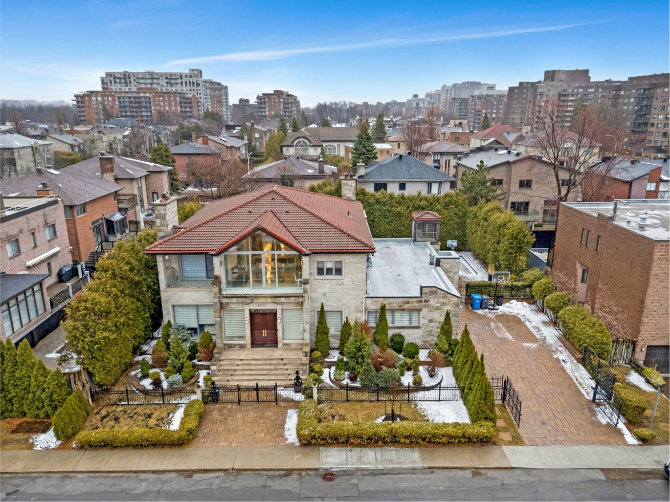 6552 Ch. Collins  Côte-Saint-Luc (Montréal)