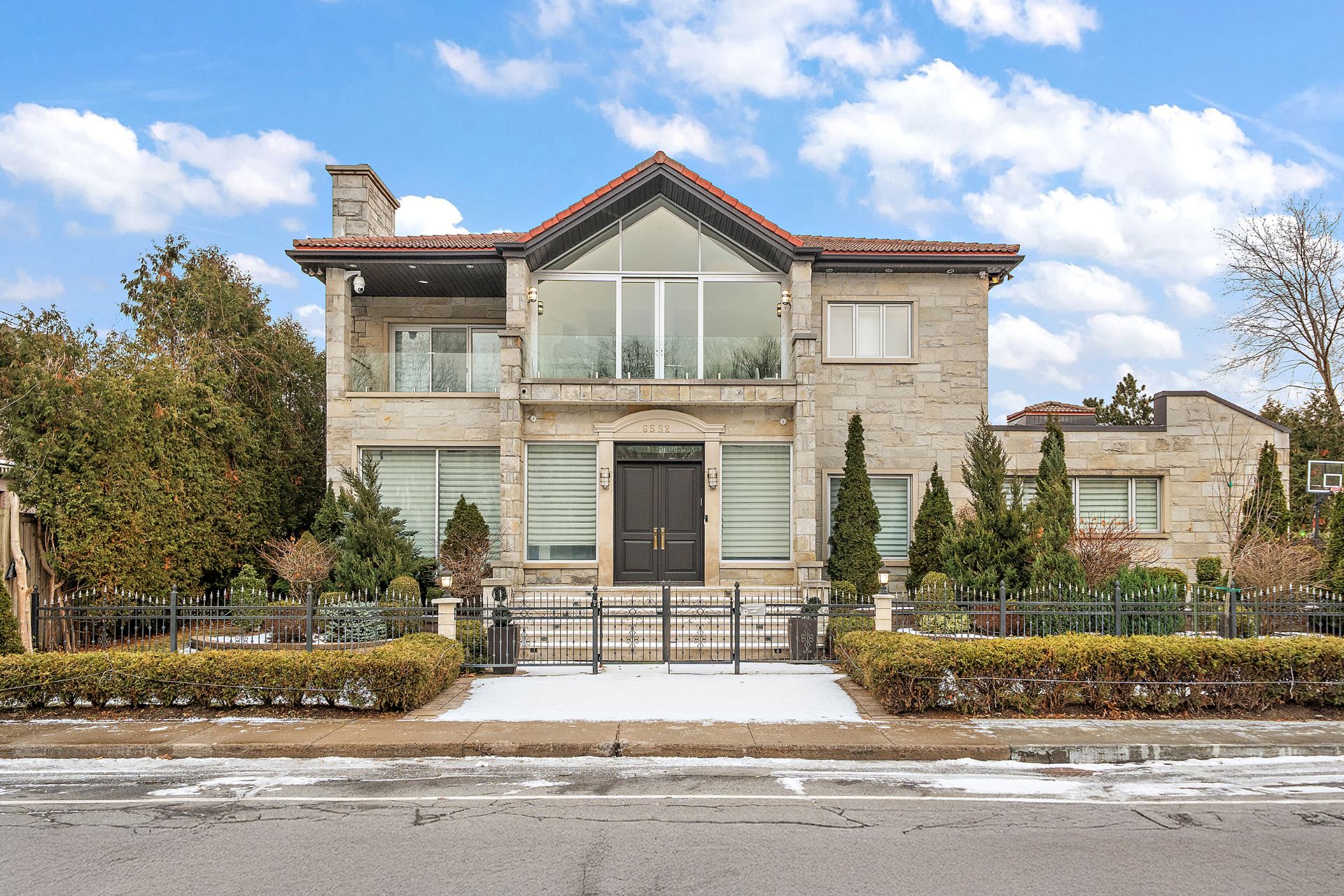 Maison Montréal  -  ref 20181394 (picture 1)