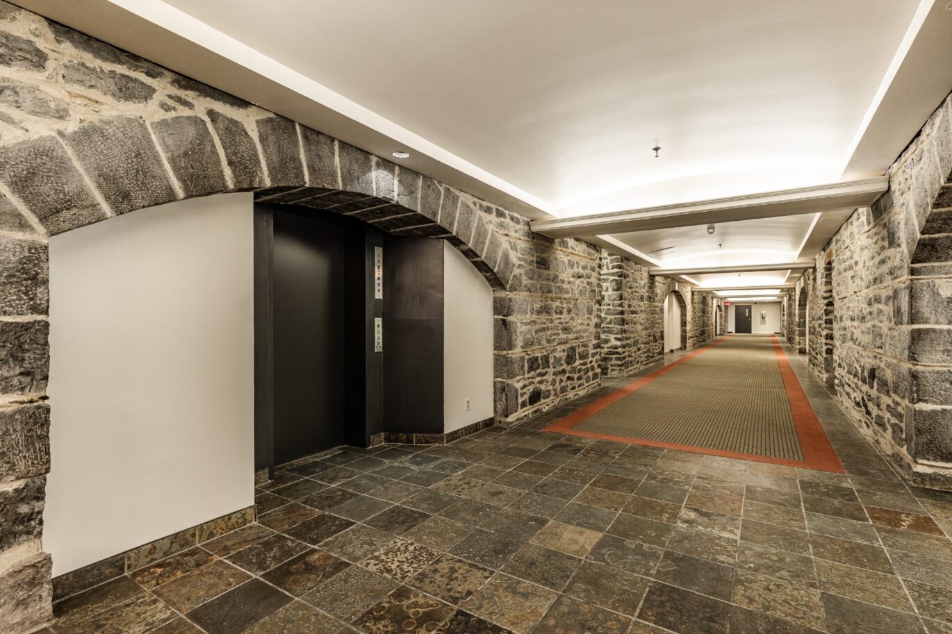 230 Rue Sherbrooke E. #408  Montréal (Ville-Marie) (Montréal)