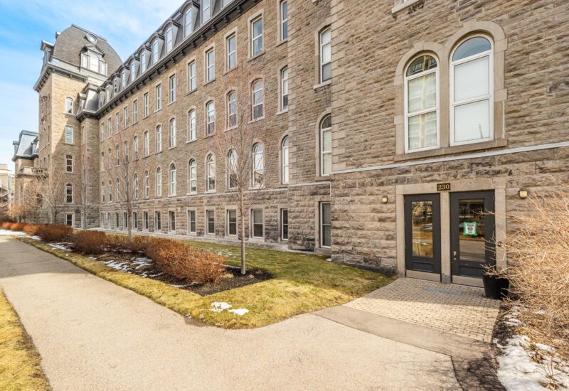 230 Rue Sherbrooke E. #408  Montréal (Ville-Marie) (Montréal)