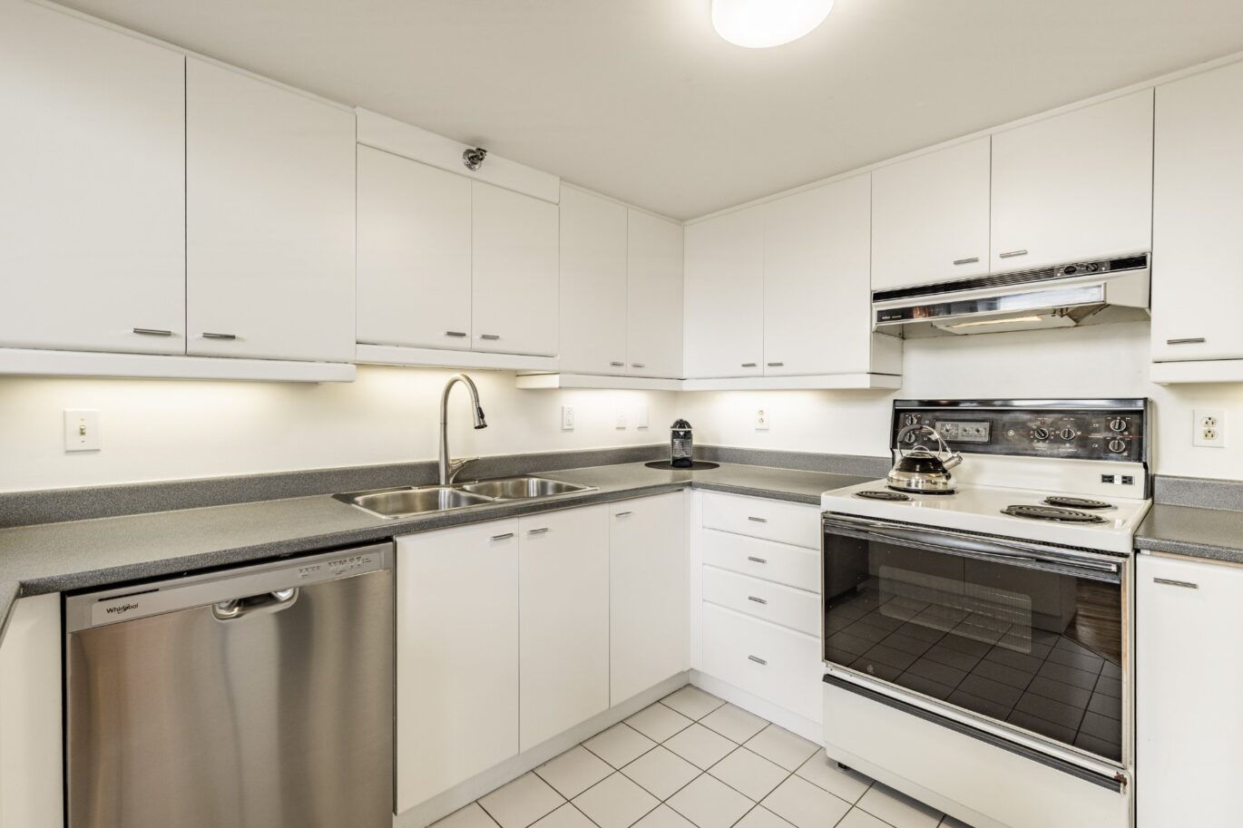 230 Rue Sherbrooke E. #408  Montréal (Ville-Marie) (Montréal)