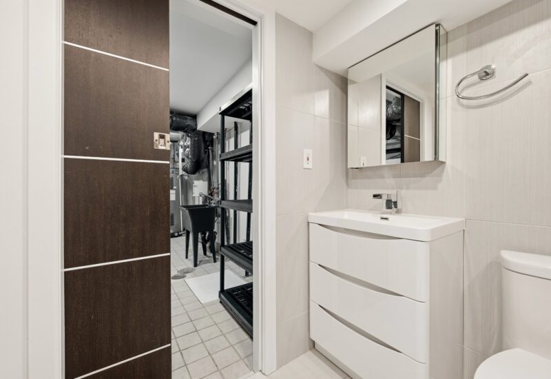 2645 Rue des Pintades  Laval (Sainte-Rose) (Laval)