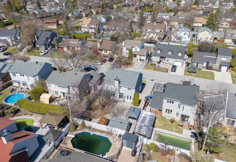 2645 Rue des Pintades  Laval (Sainte-Rose) (Laval)