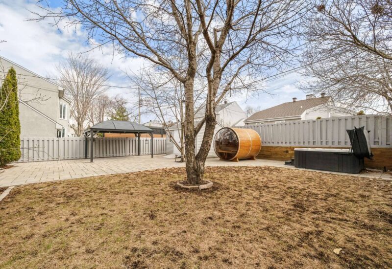 2645 Rue des Pintades  Laval (Sainte-Rose) (Laval)