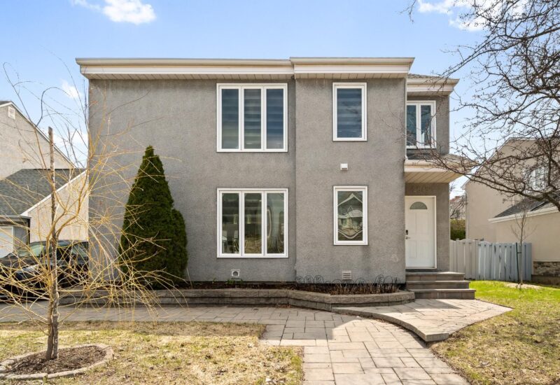 2645 Rue des Pintades  Laval (Sainte-Rose) (Laval)