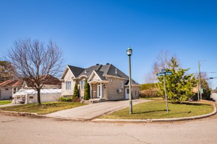 27 – 27 Rue Roméo-Pilon  Blainville (Laurentides)