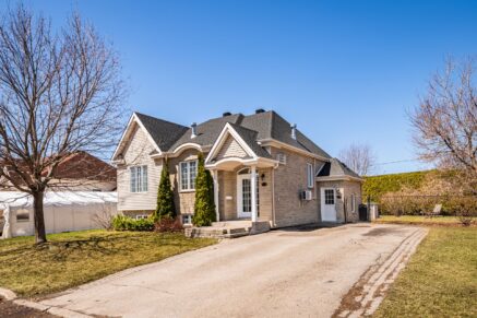 27 – 27 Rue Roméo-Pilon  Blainville (Laurentides)