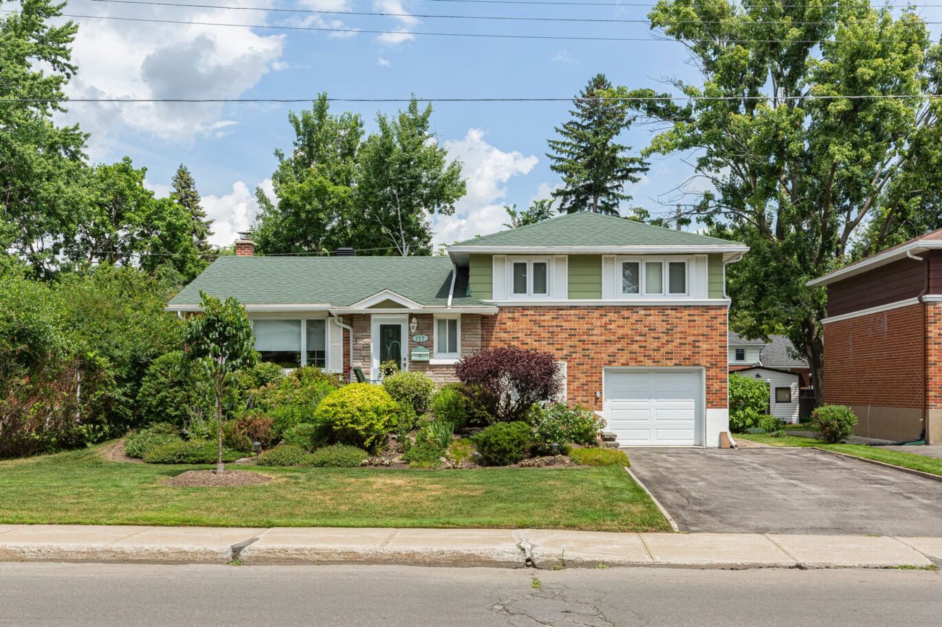 117 Av. Winthrop  Pointe-Claire (Montréal)