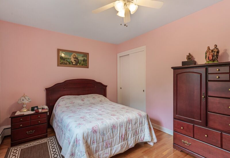 117 Av. Winthrop  Pointe-Claire (Montréal)