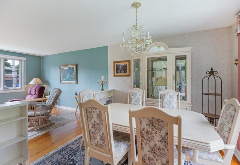 117 Av. Winthrop  Pointe-Claire (Montréal)