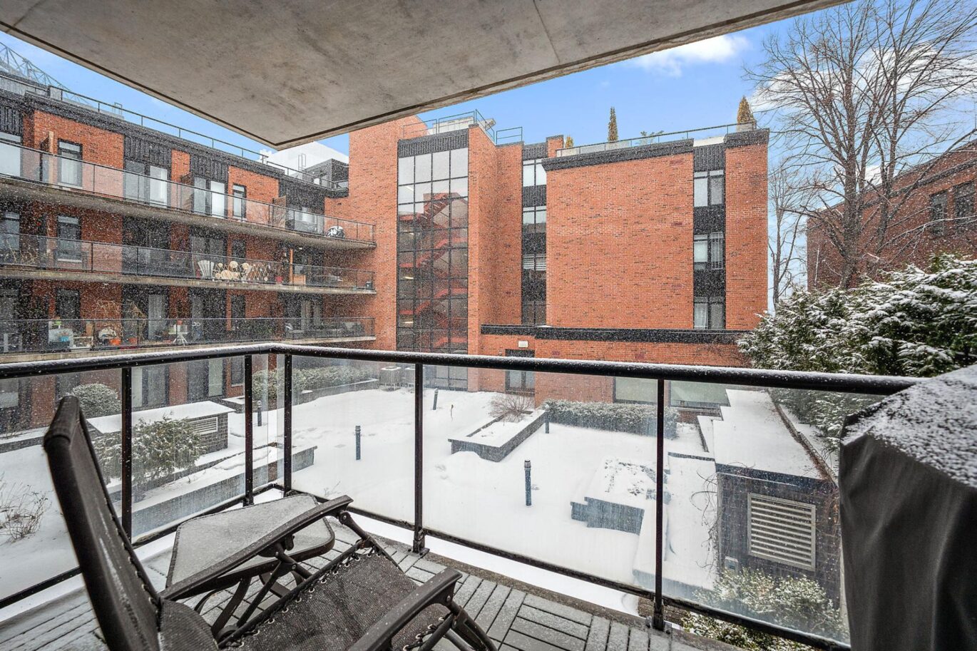 455 Rue St-Louis #213  Montréal (Ville-Marie) (Montréal)