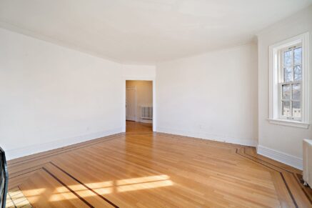 4421 Av. Beaconsfield  Montréal (Côte-des-Neiges/Notre-Dame-de-Grâce) (Montréal)