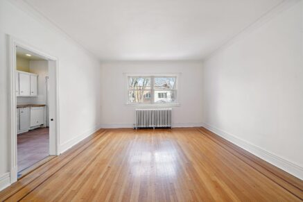 4421 Av. Beaconsfield  Montréal (Côte-des-Neiges/Notre-Dame-de-Grâce) (Montréal)