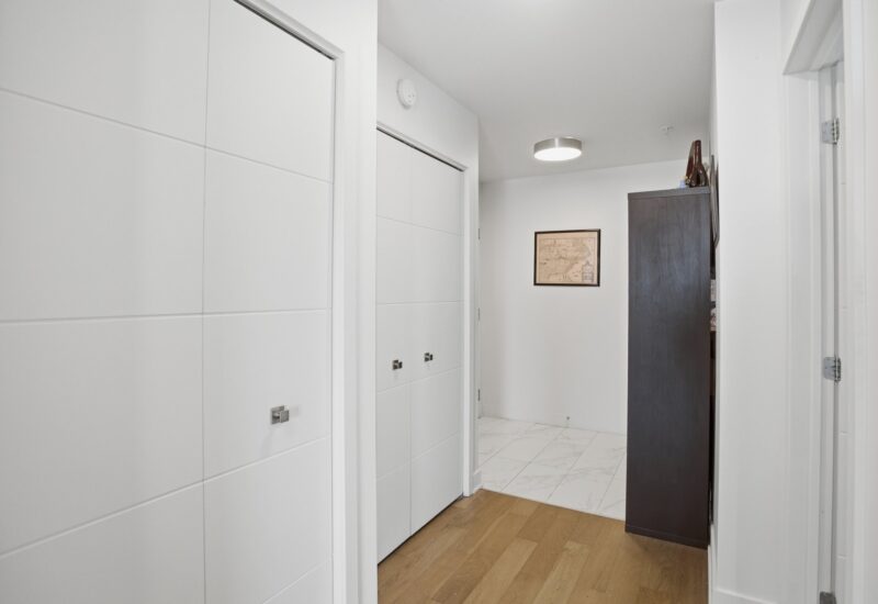 300 Av. George-V #405  Montréal (Lachine) (Montréal)