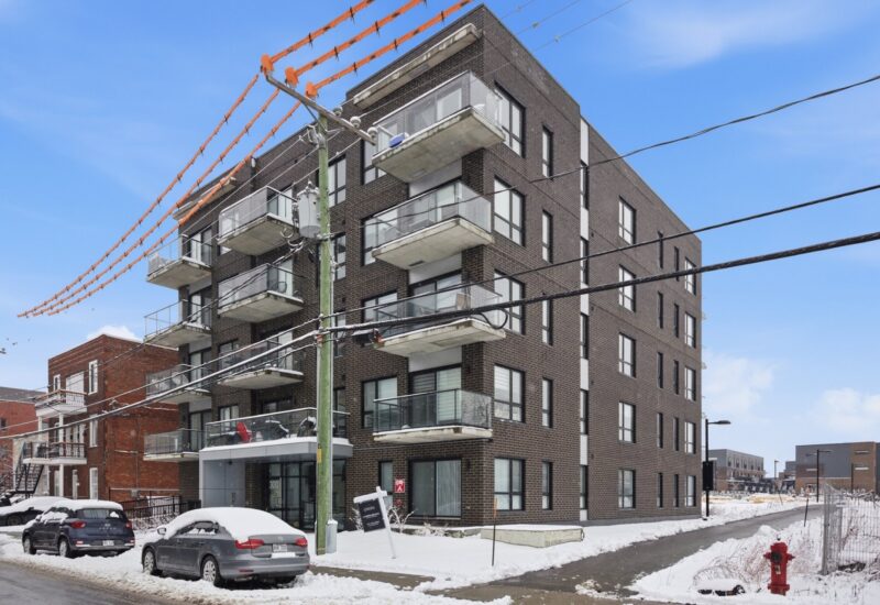300 Av. George-V #405  Montréal (Lachine) (Montréal)