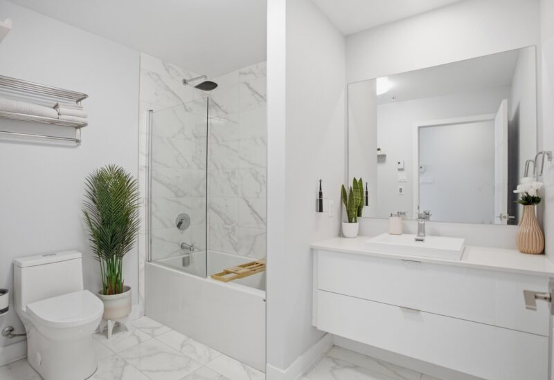 300 Av. George-V #405  Montréal (Lachine) (Montréal)