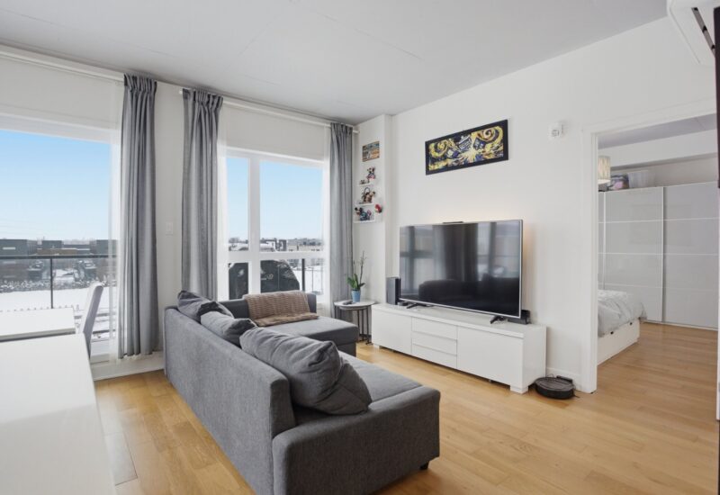 300 Av. George-V #405  Montréal (Lachine) (Montréal)