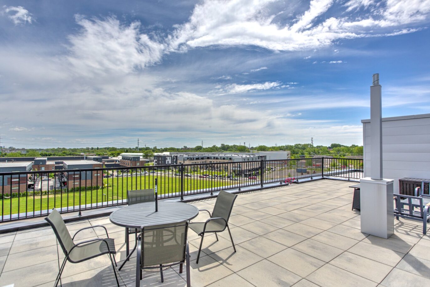 300 Av. George-V #405  Montréal (Lachine) (Montréal)