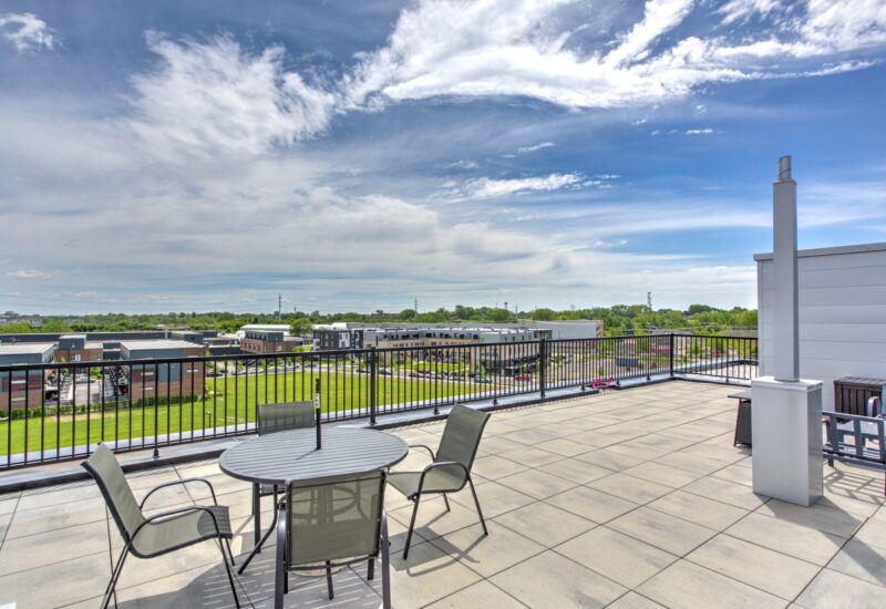 300 Av. George-V #405  Montréal (Lachine) (Montréal)