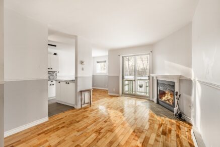 270 Rue de la Rivière #2  Sainte-Thérèse (Laurentides)