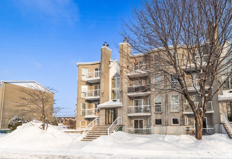 270 Rue de la Rivière #2  Sainte-Thérèse (Laurentides)