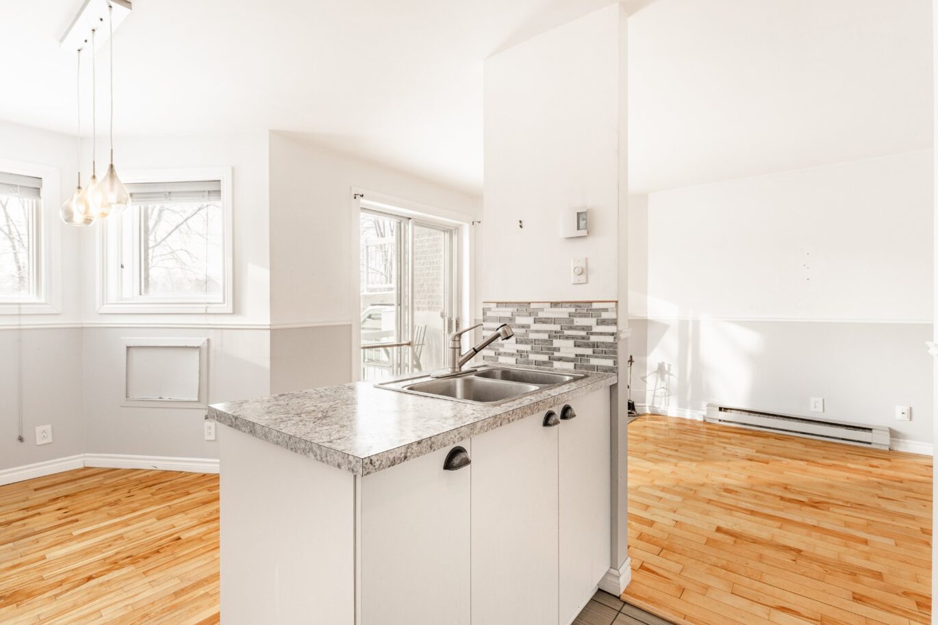 270 Rue de la Rivière #2  Sainte-Thérèse (Laurentides)