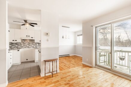 270 Rue de la Rivière #2  Sainte-Thérèse (Laurentides)