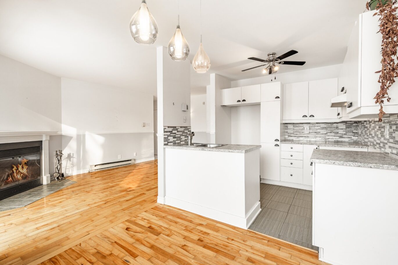 270 Rue de la Rivière #2  Sainte-Thérèse (Laurentides)