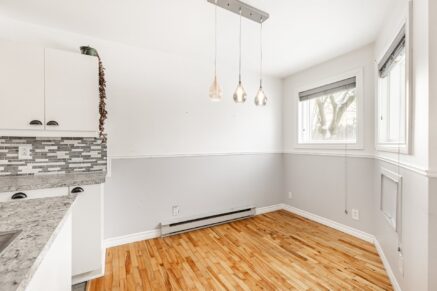 270 Rue de la Rivière #2  Sainte-Thérèse (Laurentides)