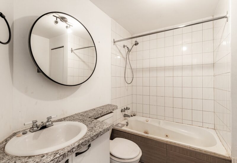 270 Rue de la Rivière #2  Sainte-Thérèse (Laurentides)