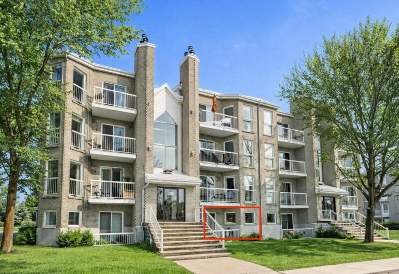 270 Rue de la Rivière #2  Sainte-Thérèse (Laurentides)