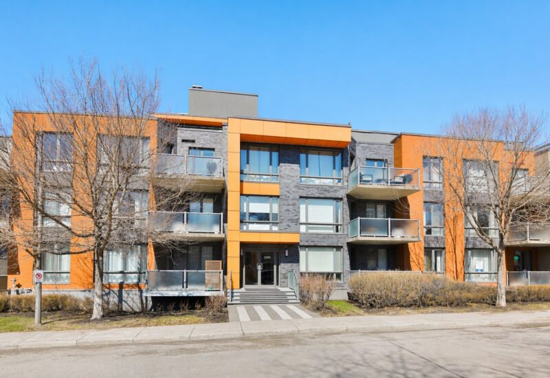 2285 Av. Ekers #PH404  Mont-Royal (Montréal)