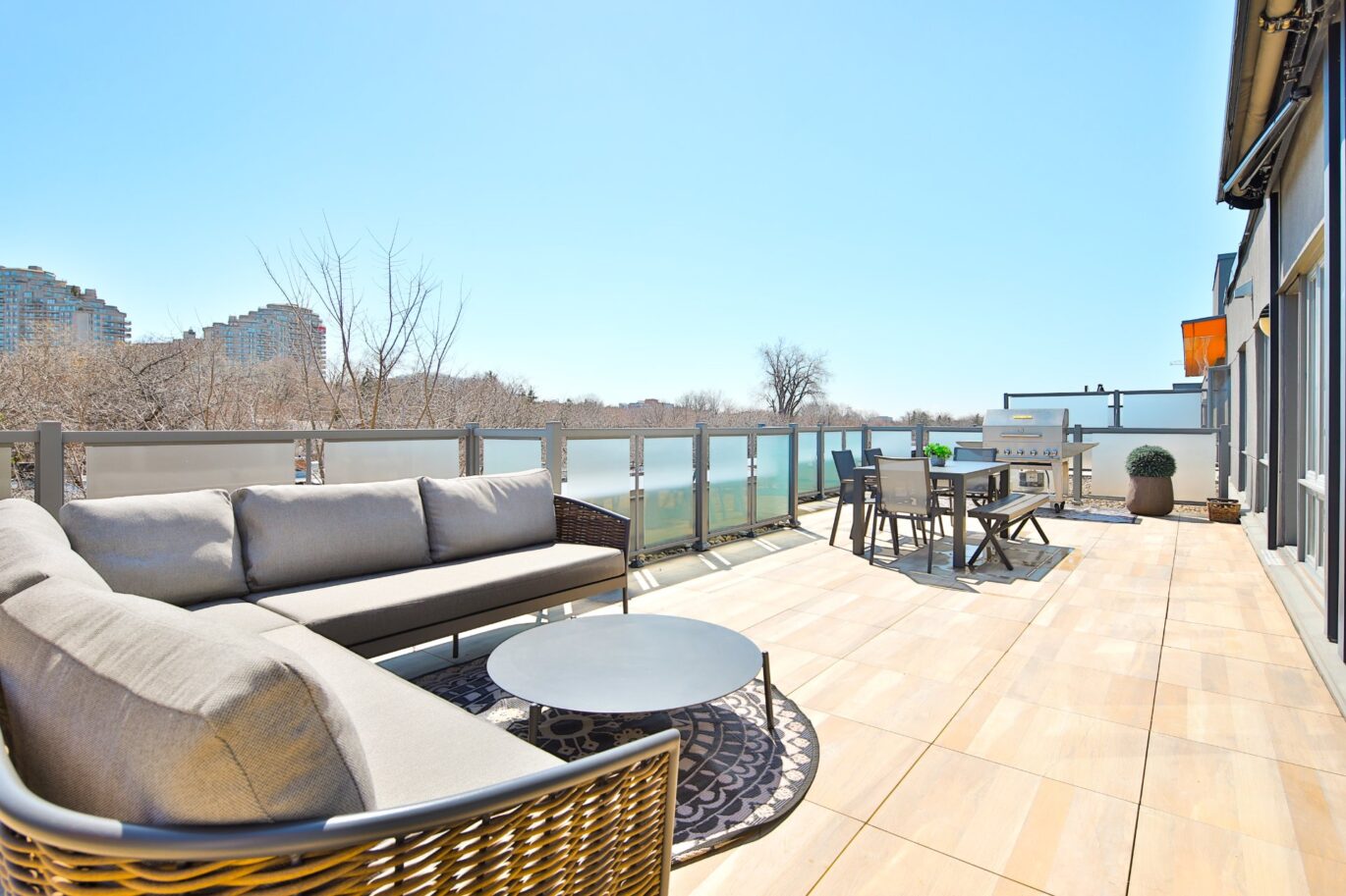 2285 Av. Ekers #PH404  Mont-Royal (Montréal)