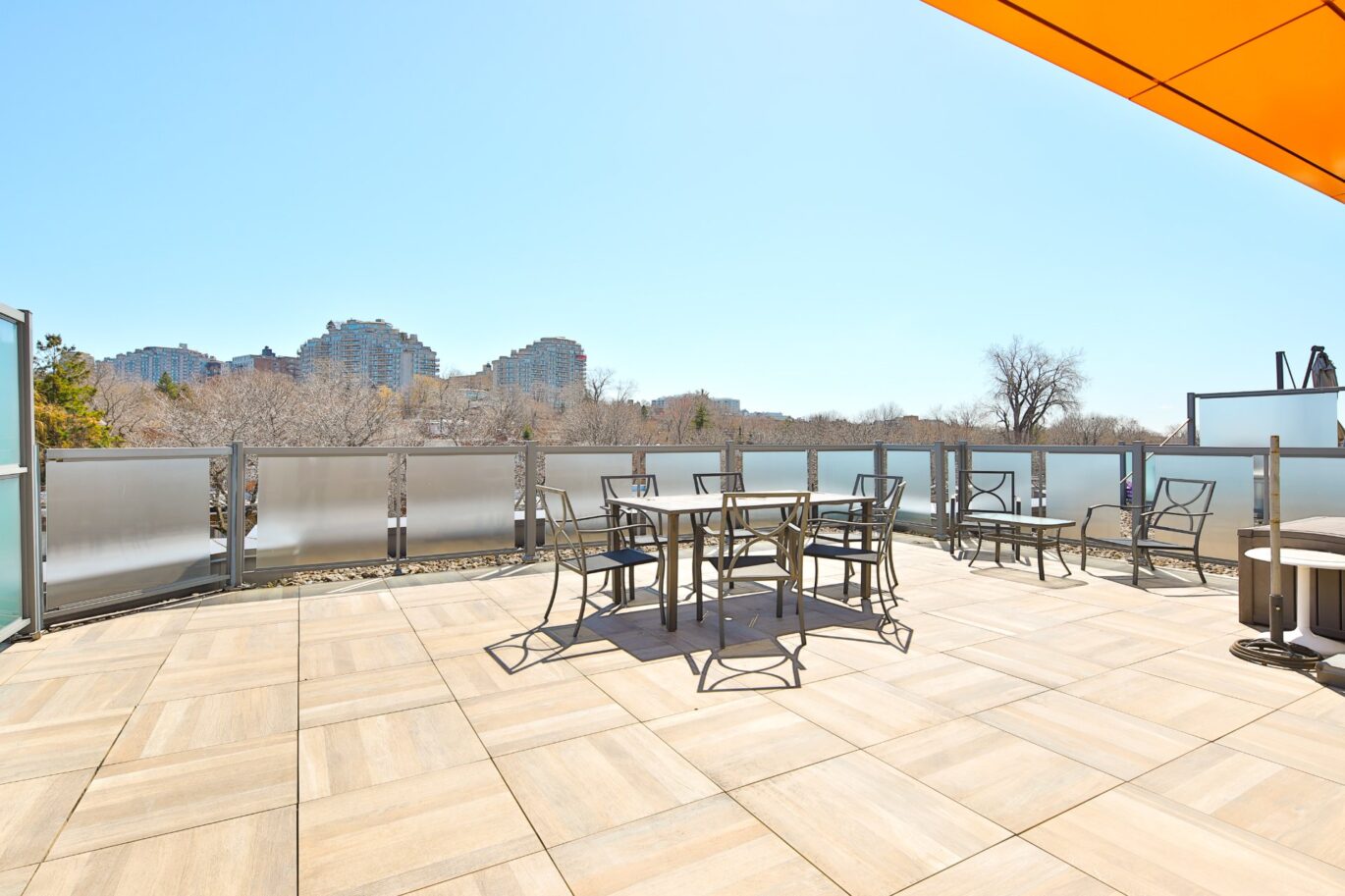 2285 Av. Ekers #PH404  Mont-Royal (Montréal)