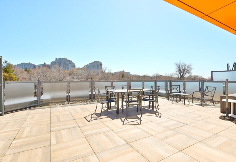 2285 Av. Ekers #PH404  Mont-Royal (Montréal)